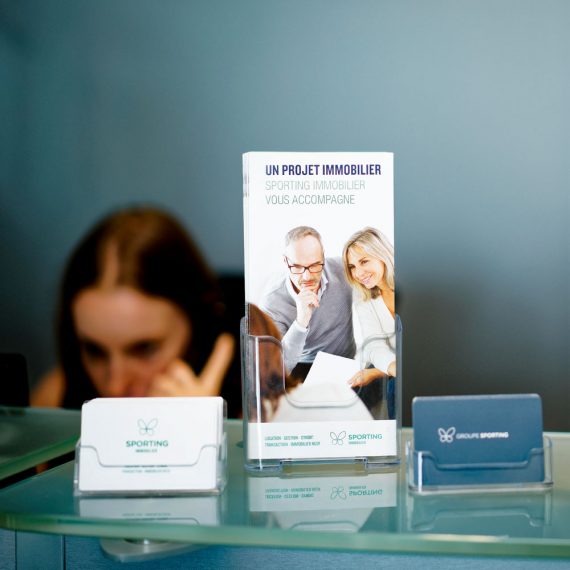 création flyers et cartes de visites